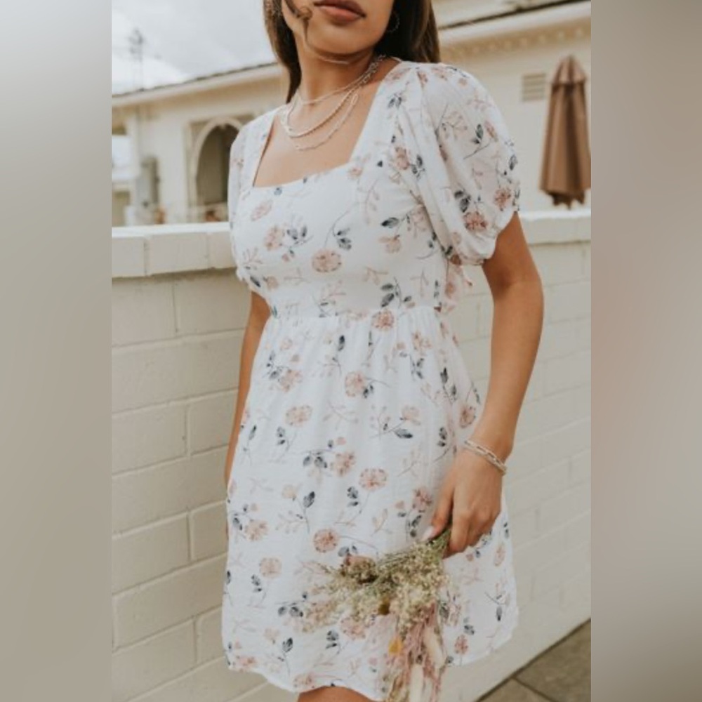 Nectar Clothing Dainty Floral Cutout Tie Back Dress M Boho